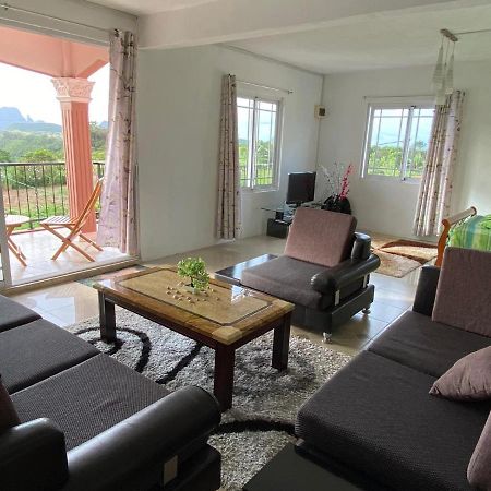 Henrietta Green Discovery B&B Tamarind Falls 7 Cascades מראה חיצוני תמונה