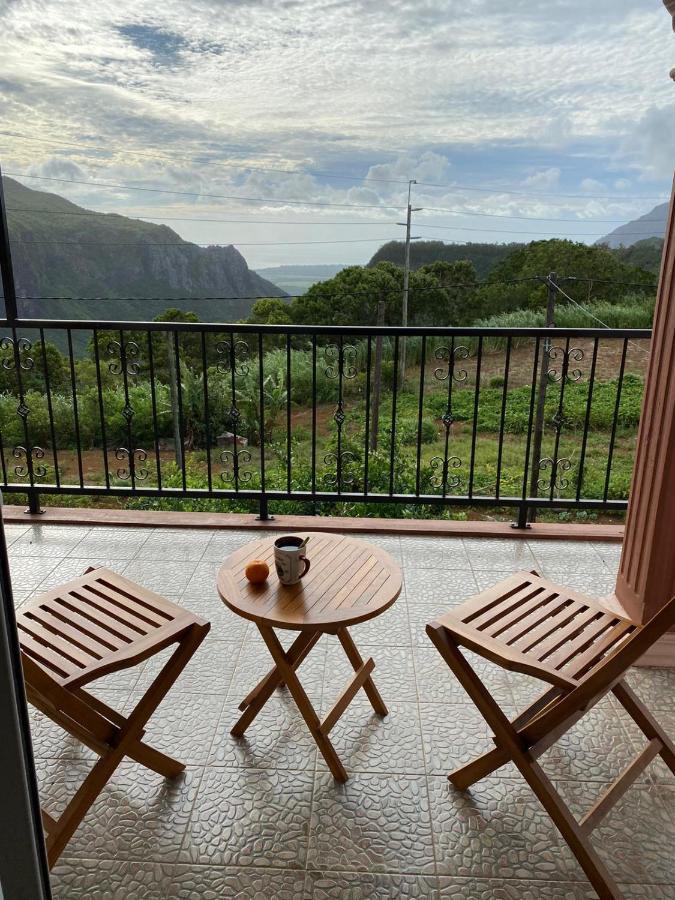 Henrietta Green Discovery B&B Tamarind Falls 7 Cascades מראה חיצוני תמונה